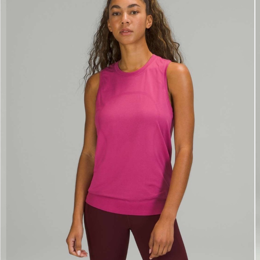 💜 Lululemon Swiftly Breathe Muscle Tank Top
Pink Lychee / Pink Lychee